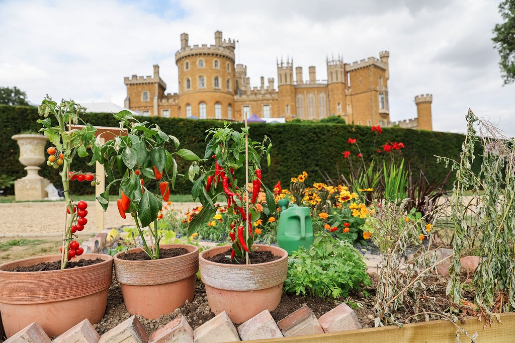 Ilustrasi belvoir castle untuk artikel Belvoir Castle Gelar Flower and Garden Show 11-12 Juli 2026