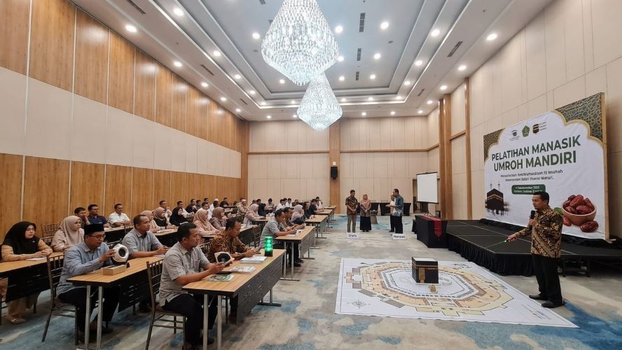 Ilustrasi paket manasik umrah untuk artikel MYZE Hotel Sumenep Luncurkan Paket Manasik Umrah Terjangkau