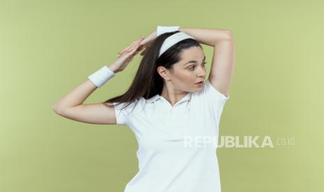 Ilustrasi kompres es ketiak untuk artikel Kompres Es Ketiak: Benarkah Bisa Redakan Overthinking?